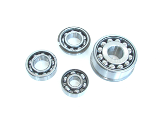 SET GEARBOX BEARINGS 600/D